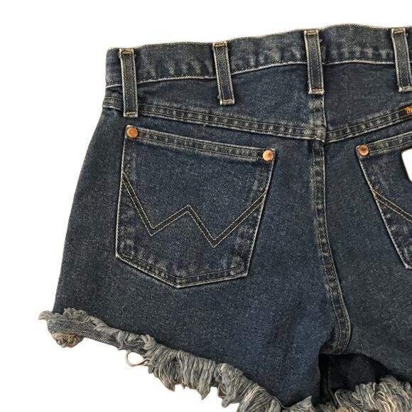 Wrangler Denim Frayed Hem Women Shorts, Size 26 - Picture 5 of 5